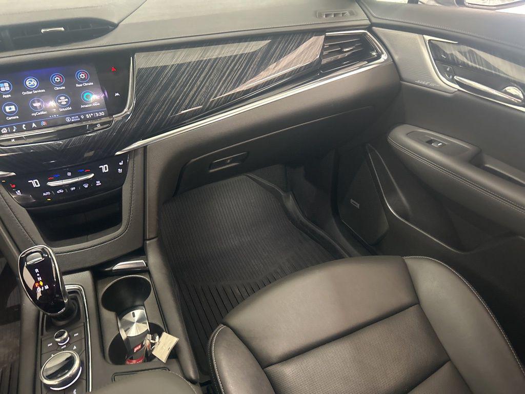used 2024 Cadillac XT6 car, priced at $39,212