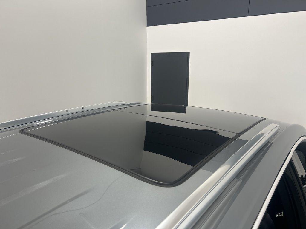 used 2024 Cadillac XT6 car, priced at $39,212