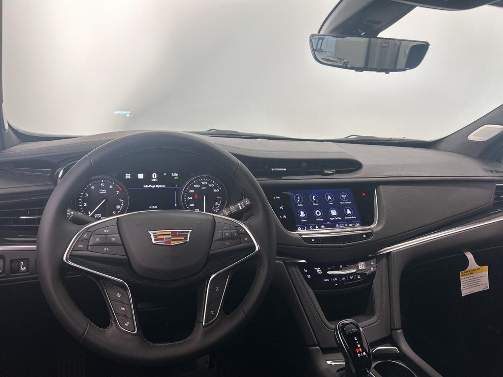 new 2025 Cadillac XT5 car, priced at $58,104