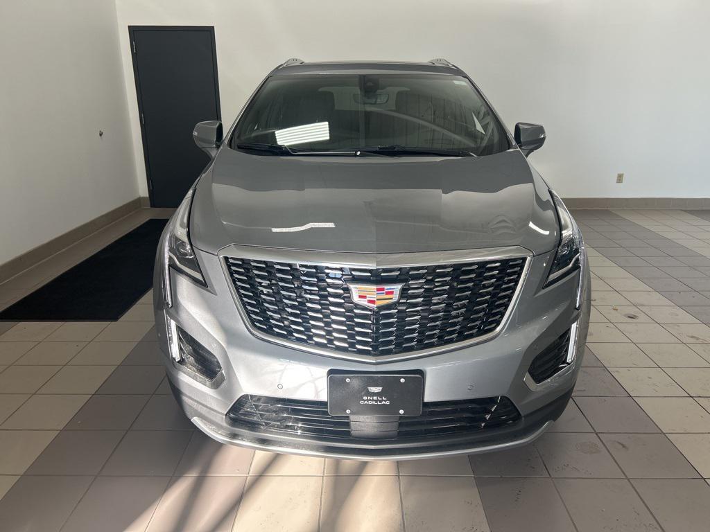 new 2025 Cadillac XT5 car, priced at $58,104