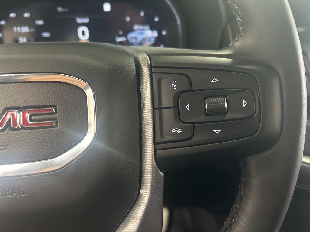 used 2023 GMC Yukon XL car, priced at $48,161