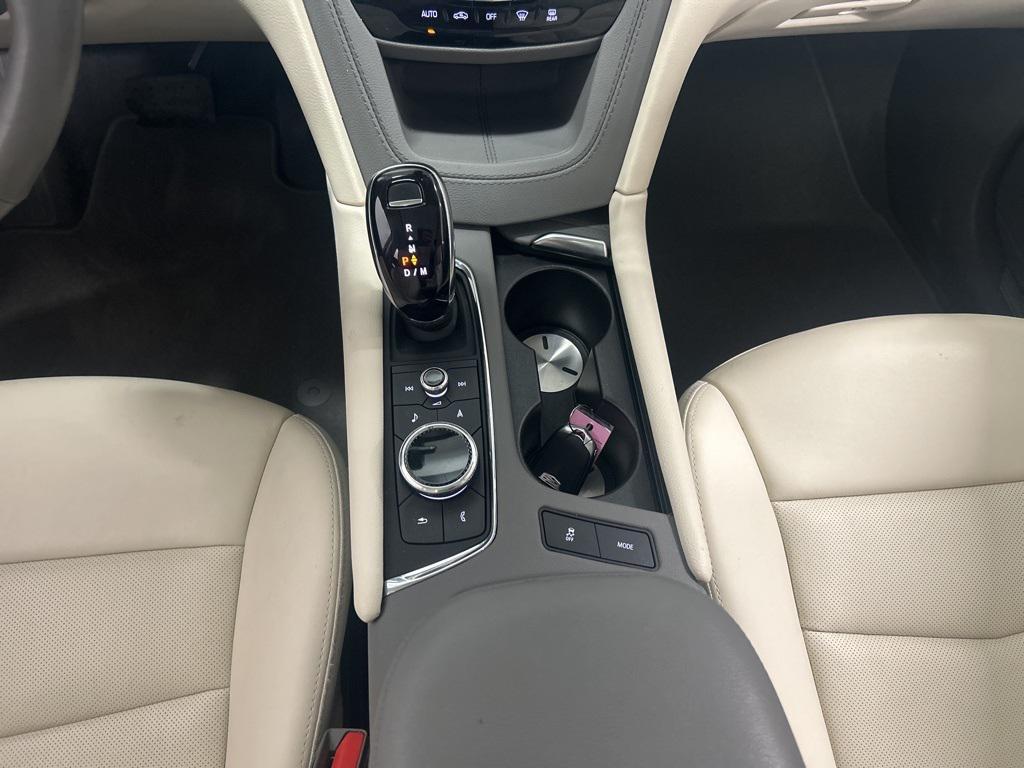 used 2023 Cadillac XT5 car, priced at $36,919