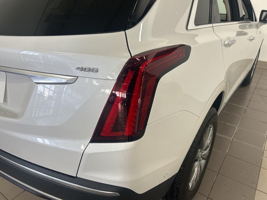 used 2023 Cadillac XT5 car, priced at $36,919