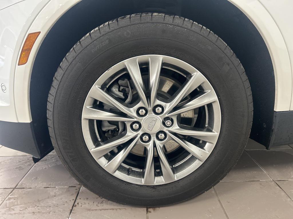 used 2023 Cadillac XT5 car, priced at $36,919