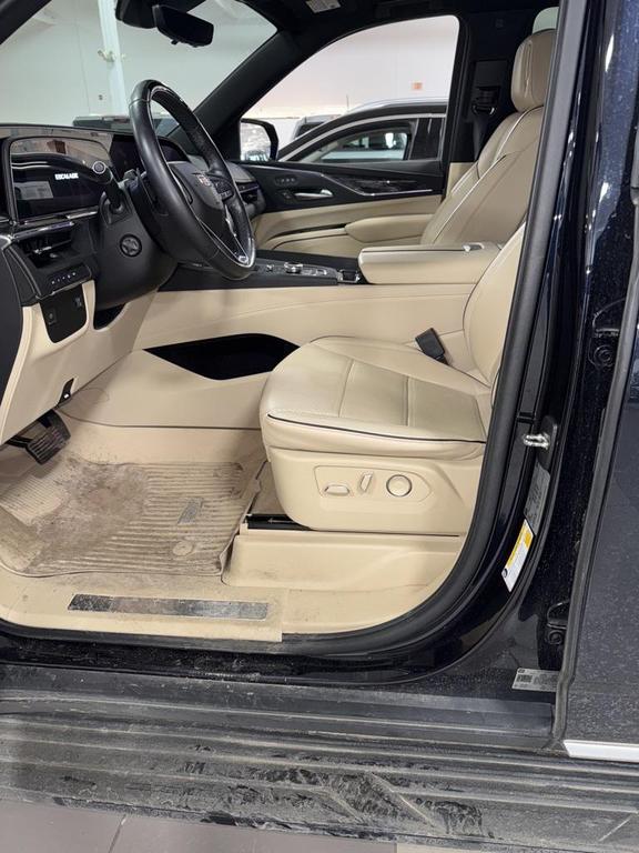used 2023 Cadillac Escalade ESV car, priced at $64,941