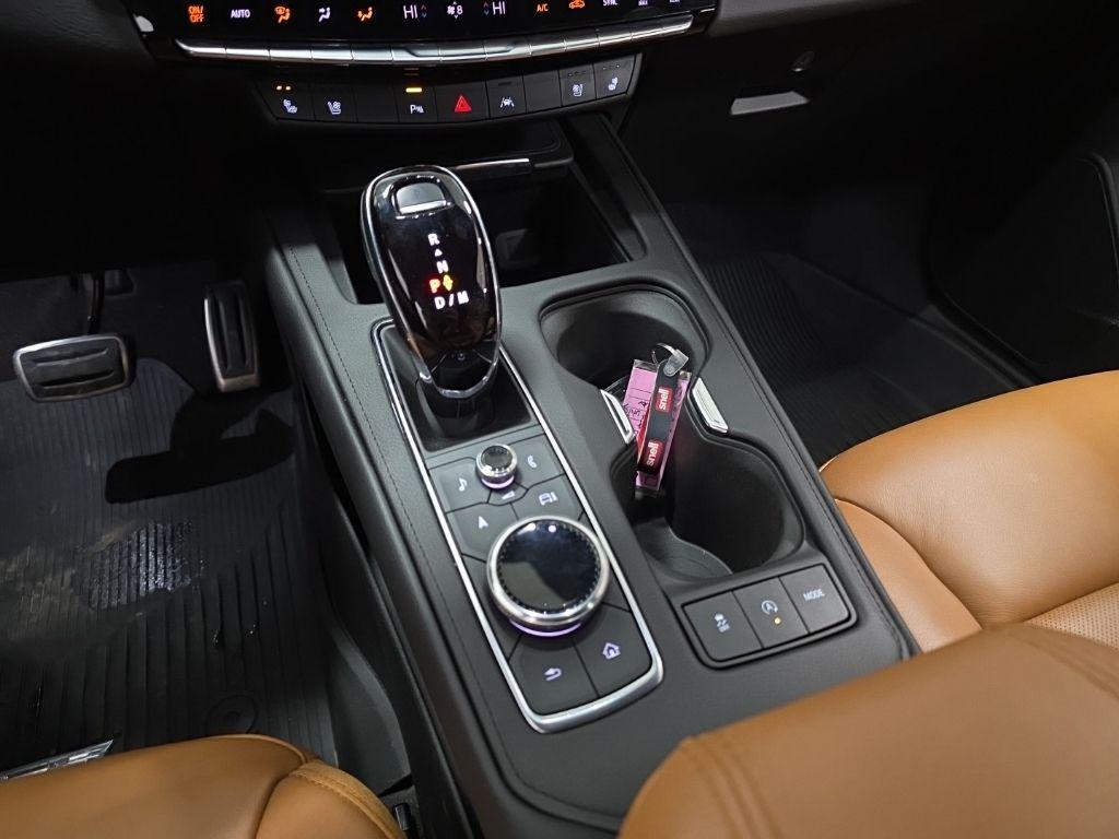 used 2024 Cadillac XT4 car, priced at $37,316