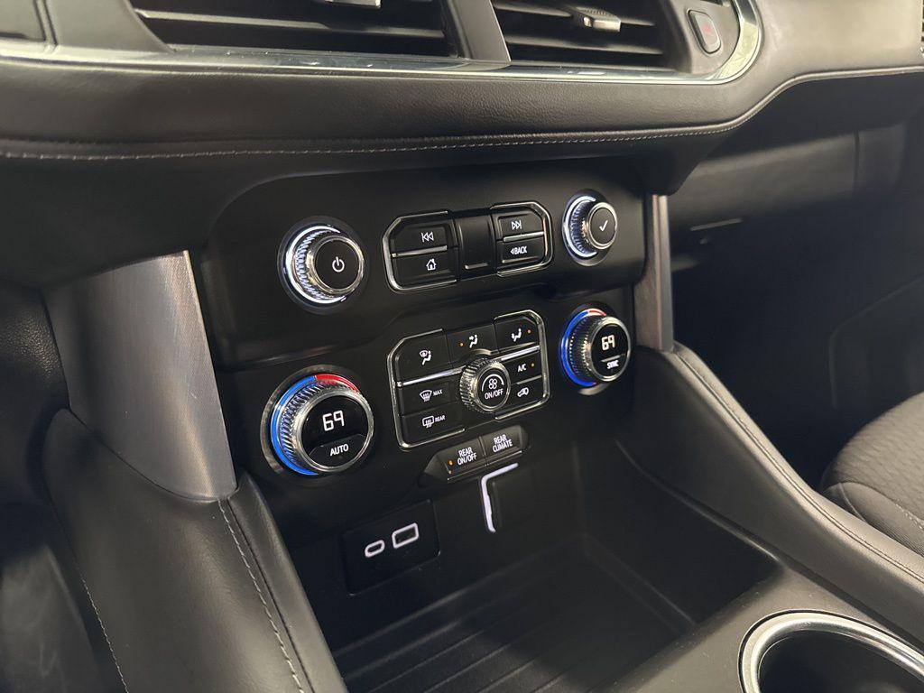 used 2023 GMC Yukon XL car, priced at $48,506