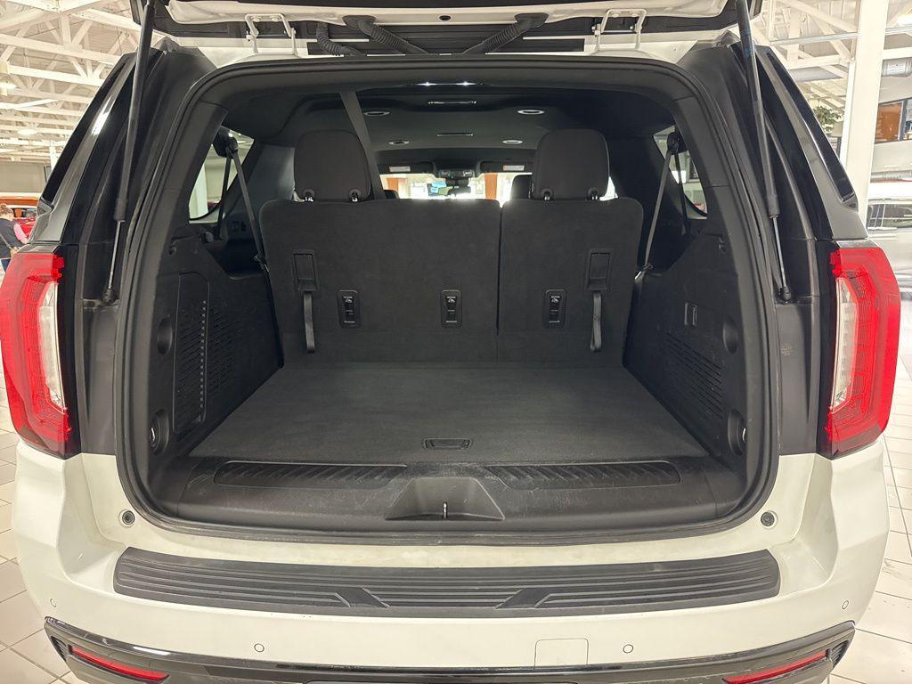 used 2023 GMC Yukon XL car, priced at $48,506