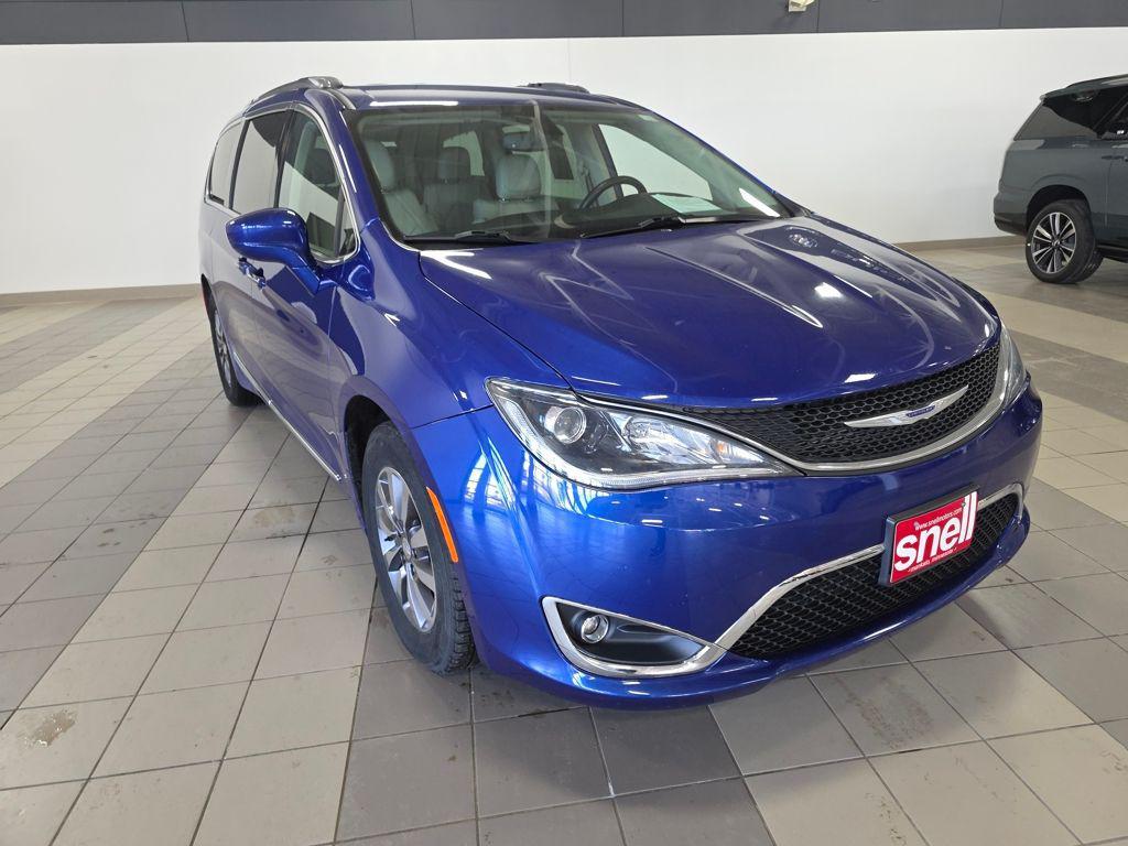 used 2020 Chrysler Pacifica car, priced at $21,925