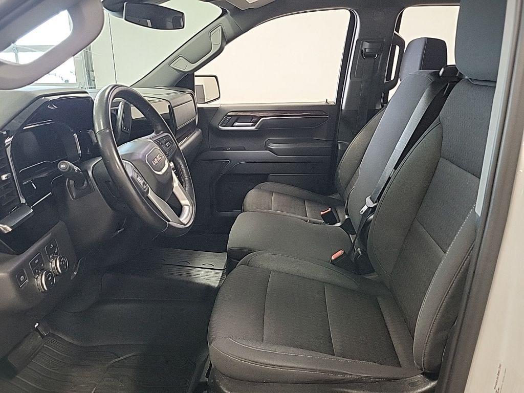 used 2022 GMC Sierra 1500 car, priced at $37,202