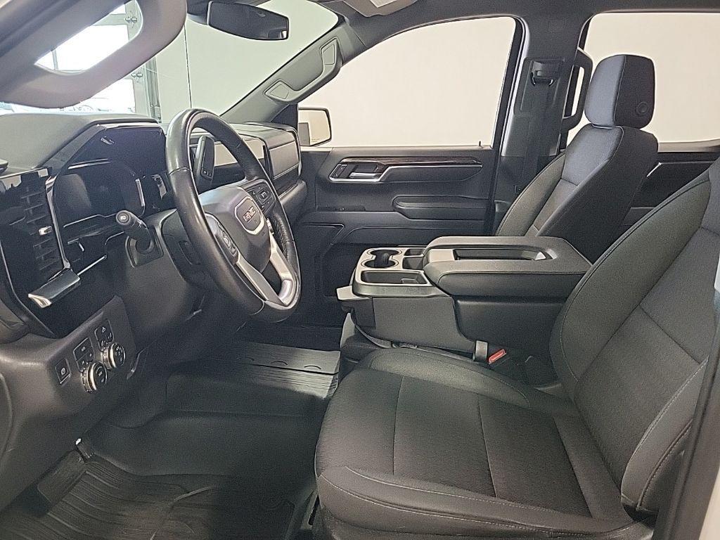 used 2022 GMC Sierra 1500 car, priced at $37,202