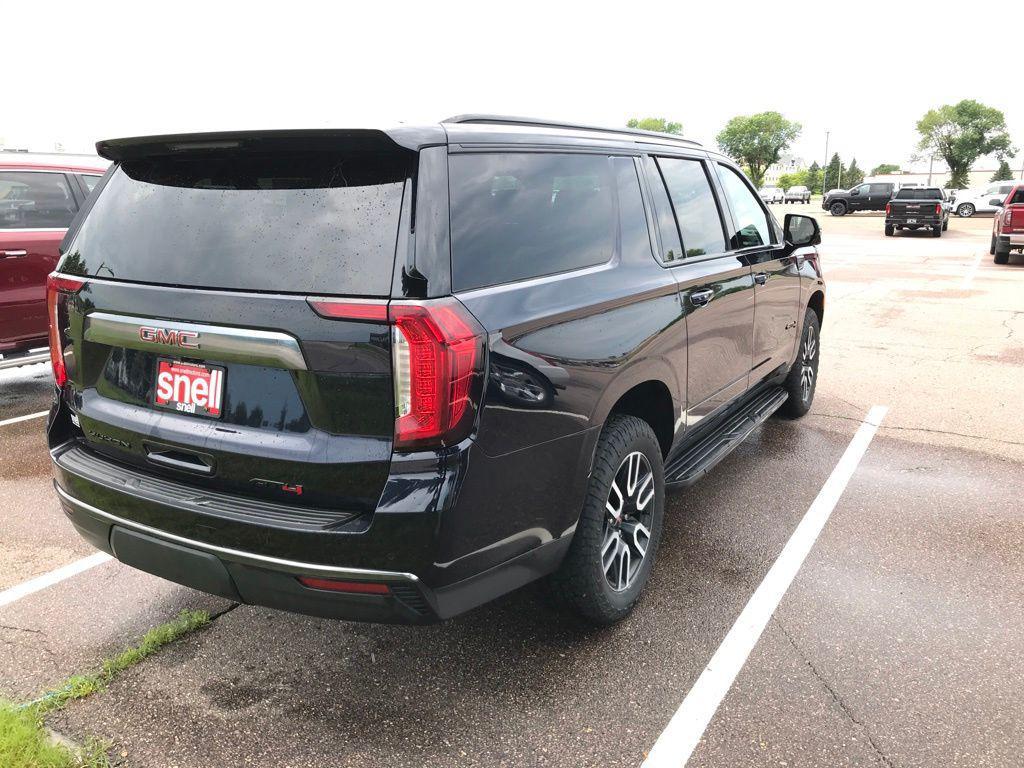 used 2023 GMC Yukon XL car, priced at $48,576