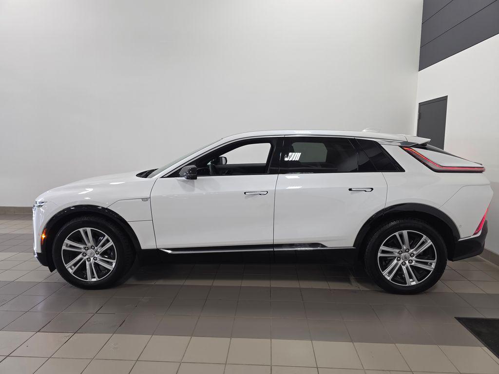 used 2024 Cadillac LYRIQ car, priced at $39,247