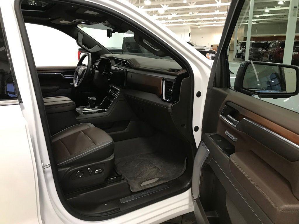 used 2024 GMC Sierra 1500 car, priced at $51,686
