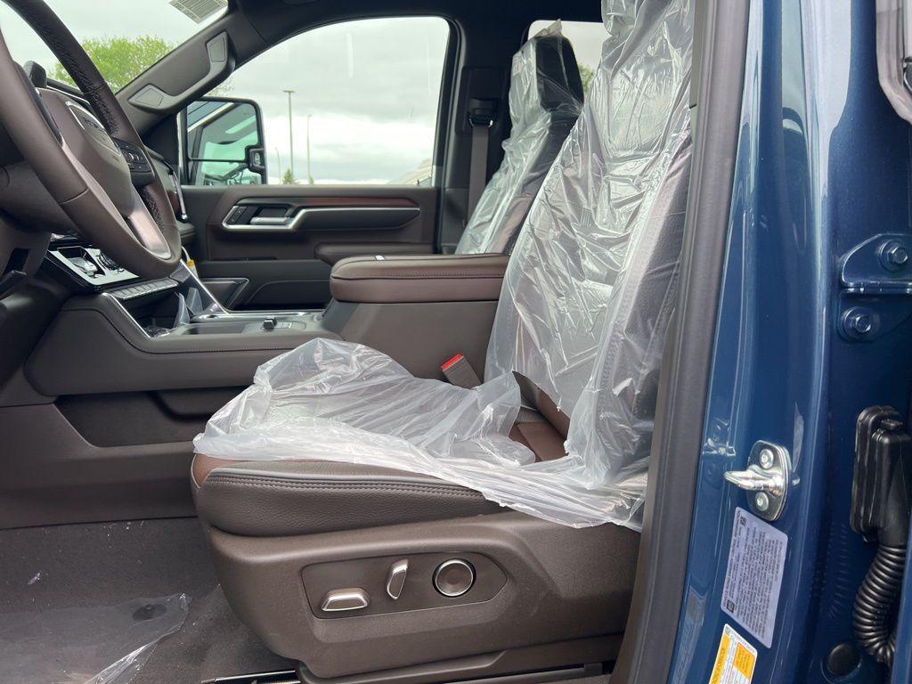 new 2026 GMC Sierra 3500 car, priced at $92,505