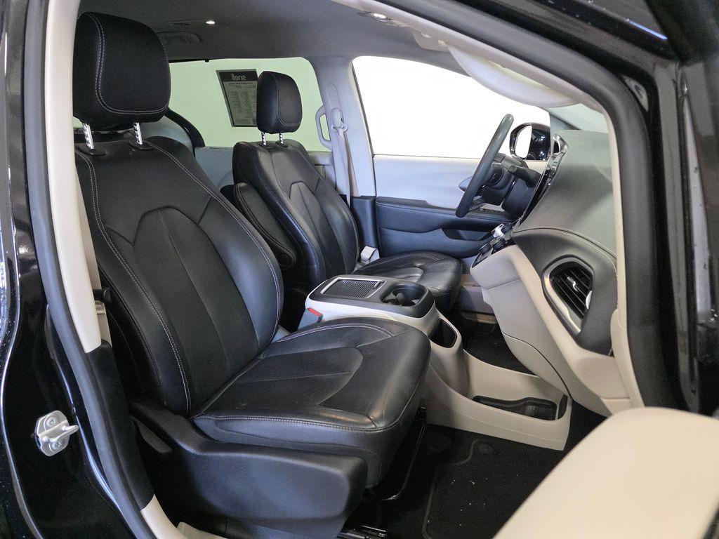 used 2022 Chrysler Pacifica car, priced at $27,547