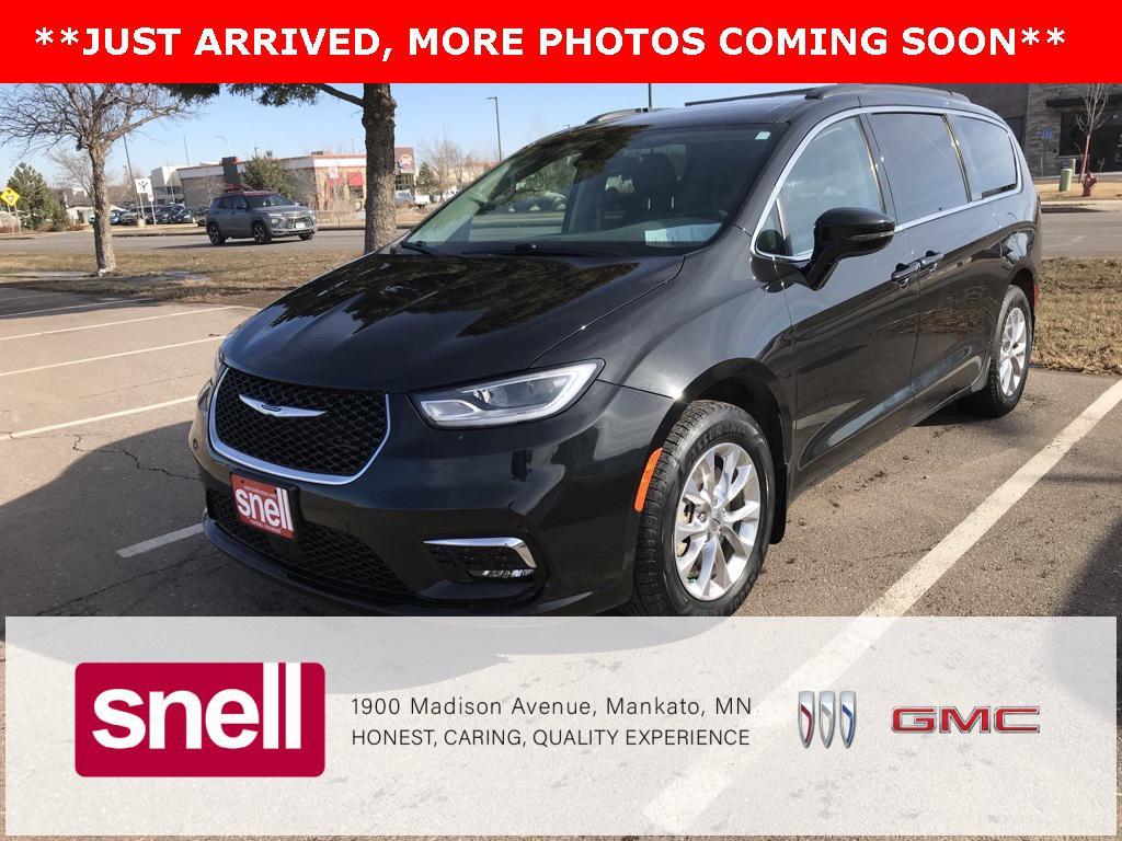 used 2022 Chrysler Pacifica car, priced at $27,547