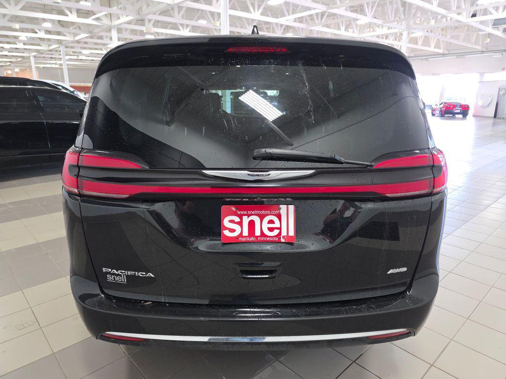 used 2022 Chrysler Pacifica car, priced at $27,547