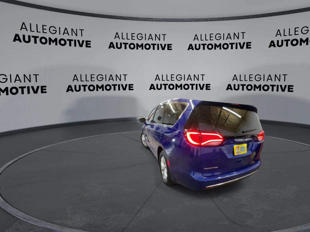 used 2018 Chrysler Pacifica car, priced at $11,553