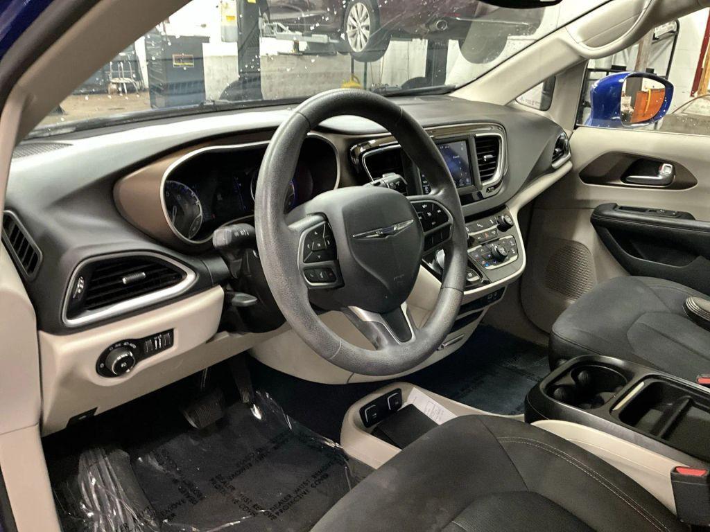 used 2018 Chrysler Pacifica car, priced at $11,553