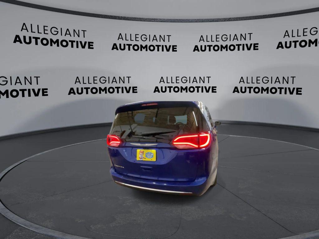 used 2018 Chrysler Pacifica car, priced at $11,553