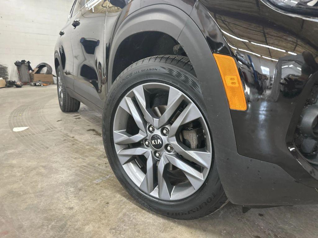 used 2021 Kia Seltos car, priced at $13,118