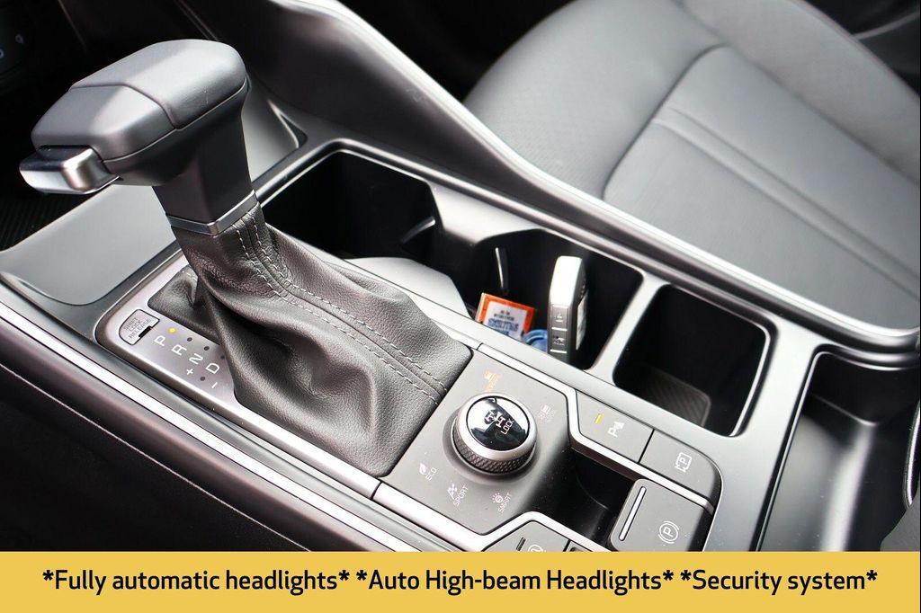 used 2025 Kia Sorento car, priced at $33,625