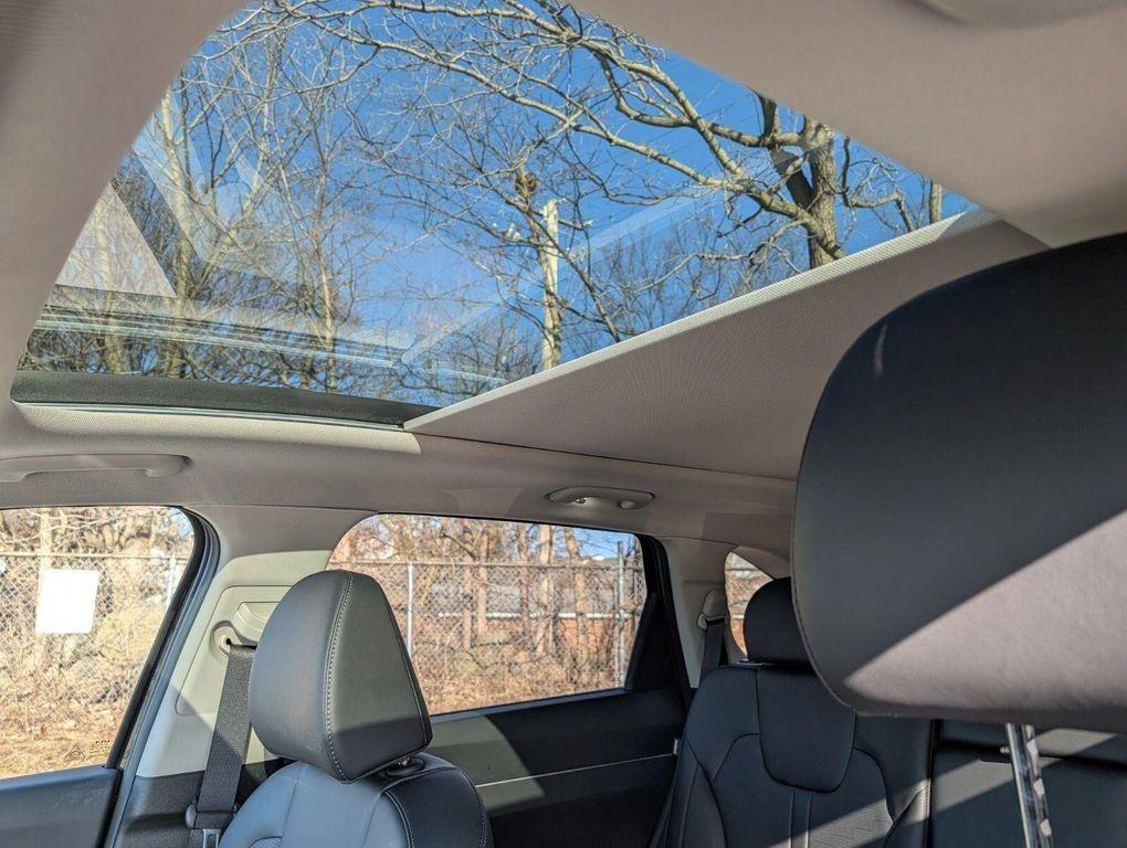 used 2025 Kia Sorento car, priced at $31,445