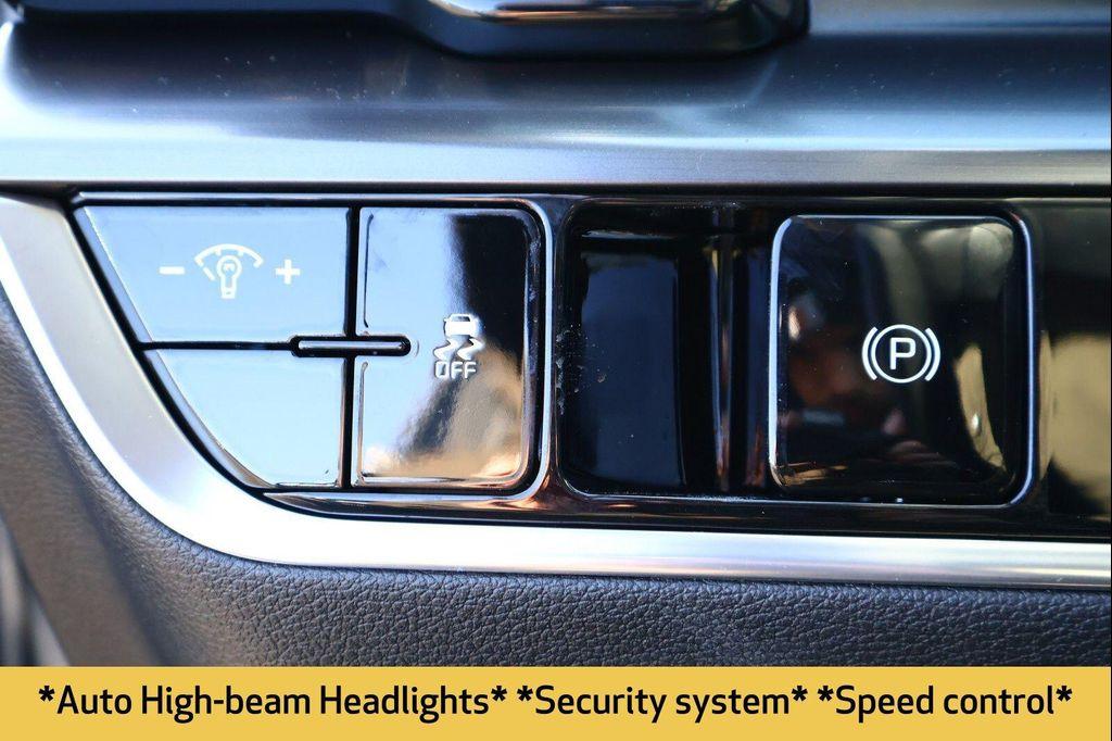 used 2025 Kia Sportage car, priced at $28,250