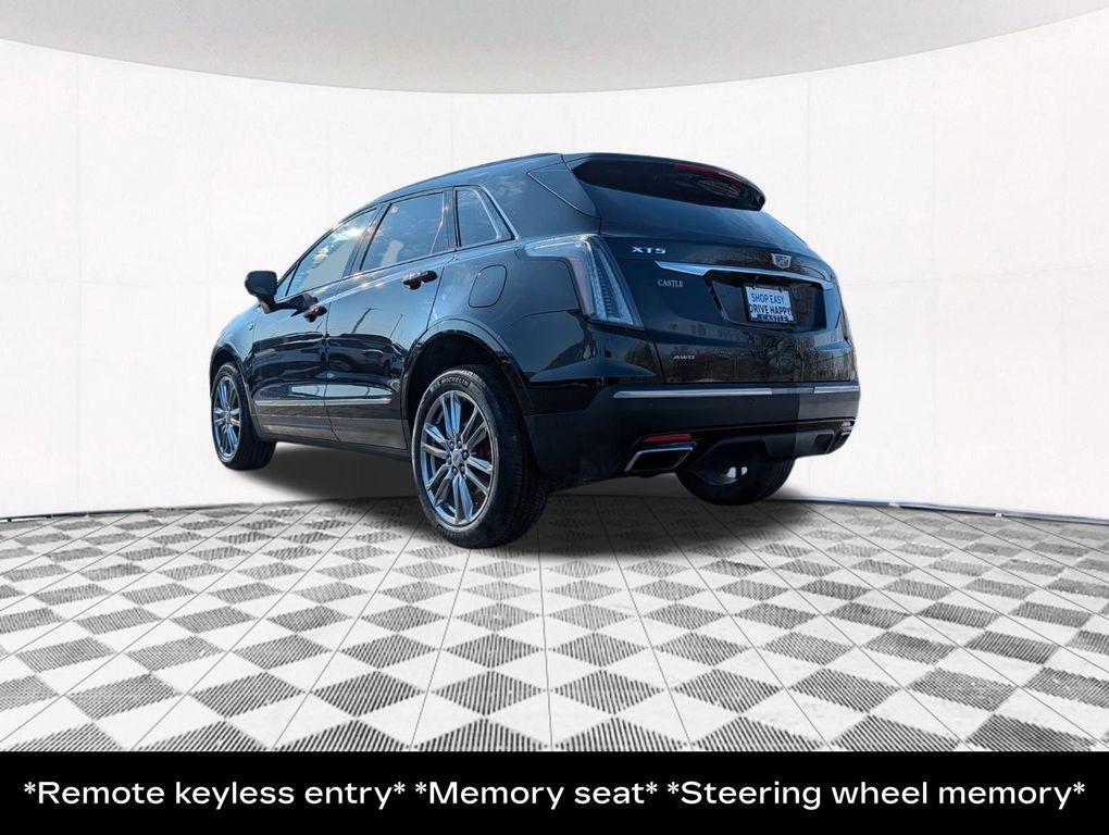 used 2022 Cadillac XT5 car, priced at $31,604