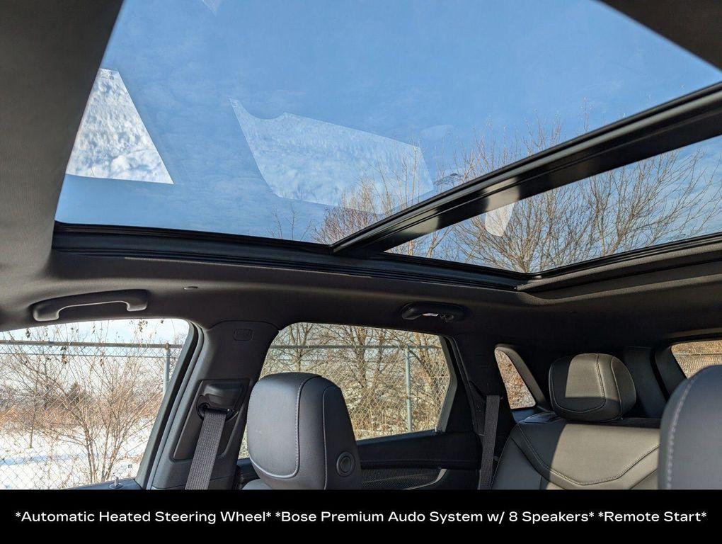 used 2022 Cadillac XT5 car, priced at $31,604