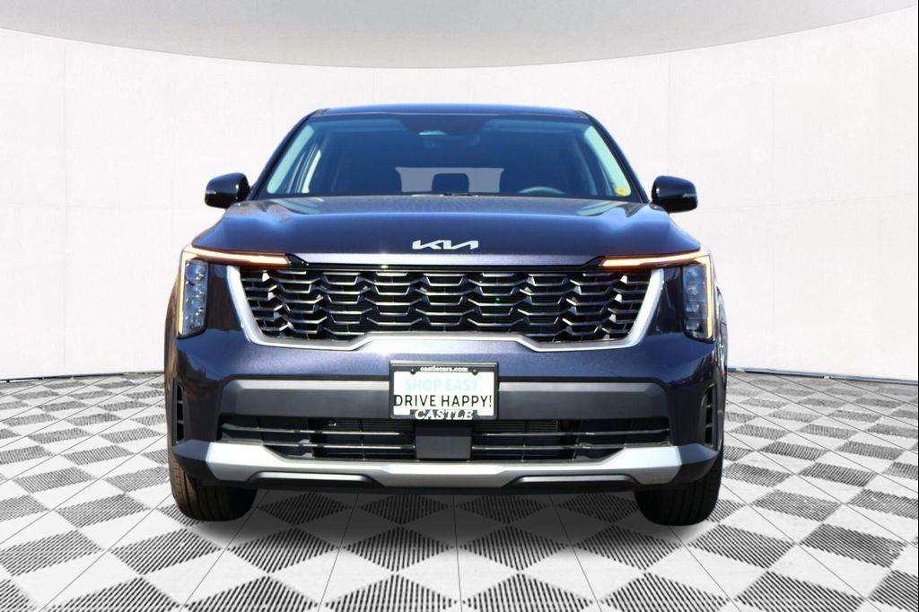 used 2025 Kia Sorento car, priced at $27,986