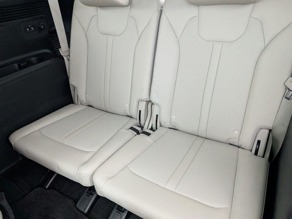 used 2022 Kia Sorento car, priced at $26,953