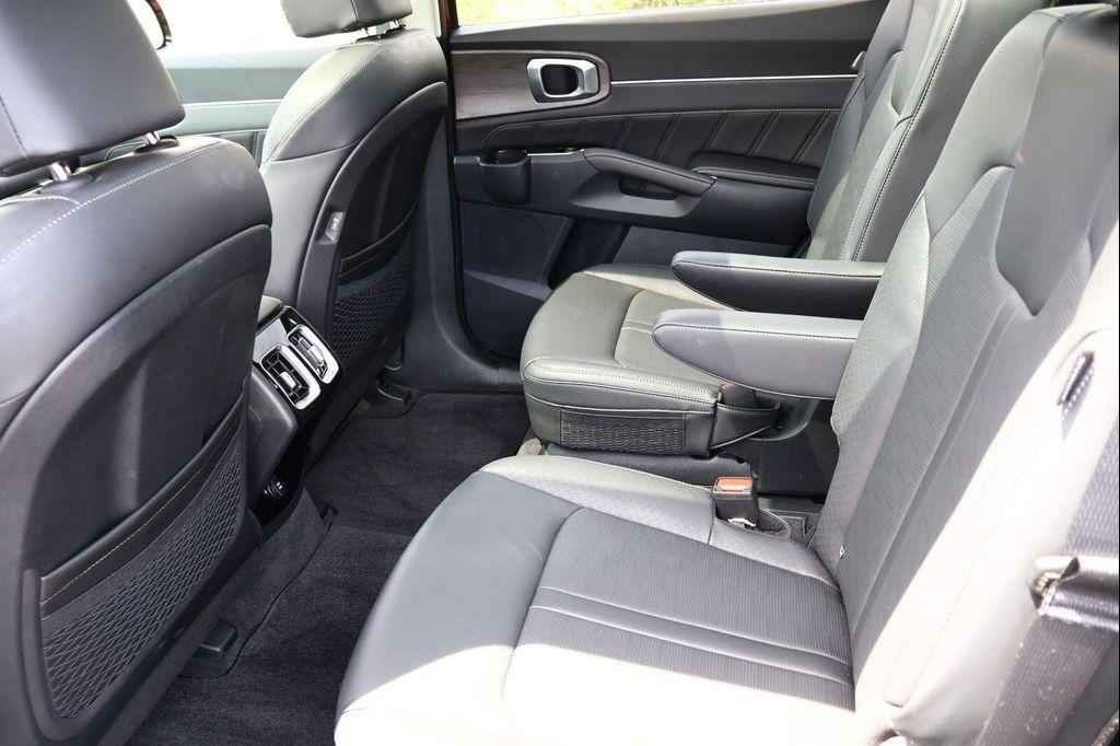 used 2024 Kia Sorento car, priced at $36,650