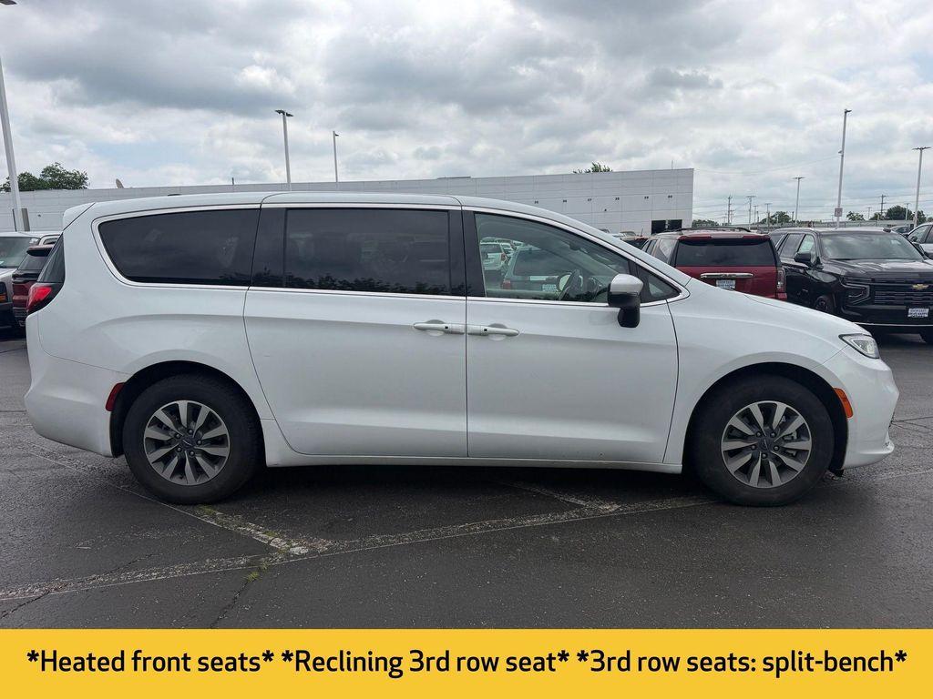 used 2023 Chrysler Pacifica Hybrid car, priced at $26,117