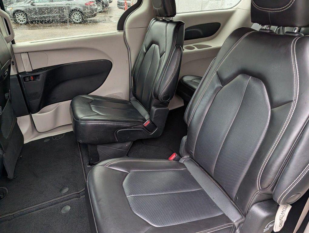 used 2023 Chrysler Pacifica car, priced at $22,152
