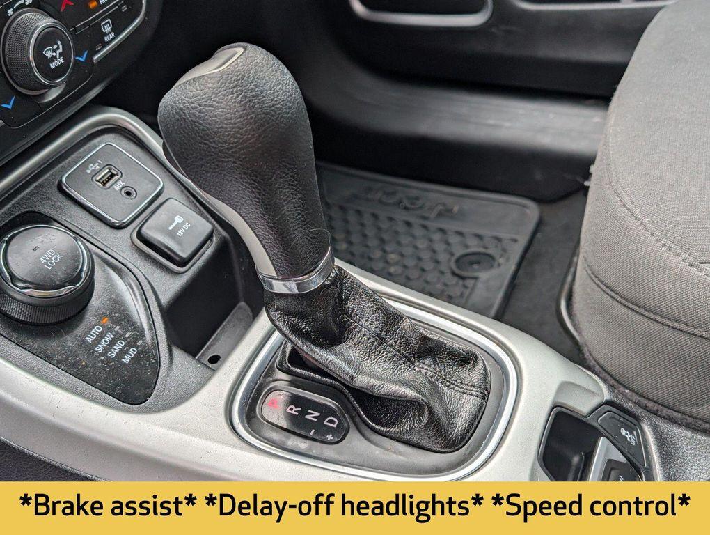 used 2019 Jeep Compass car, priced at $11,105