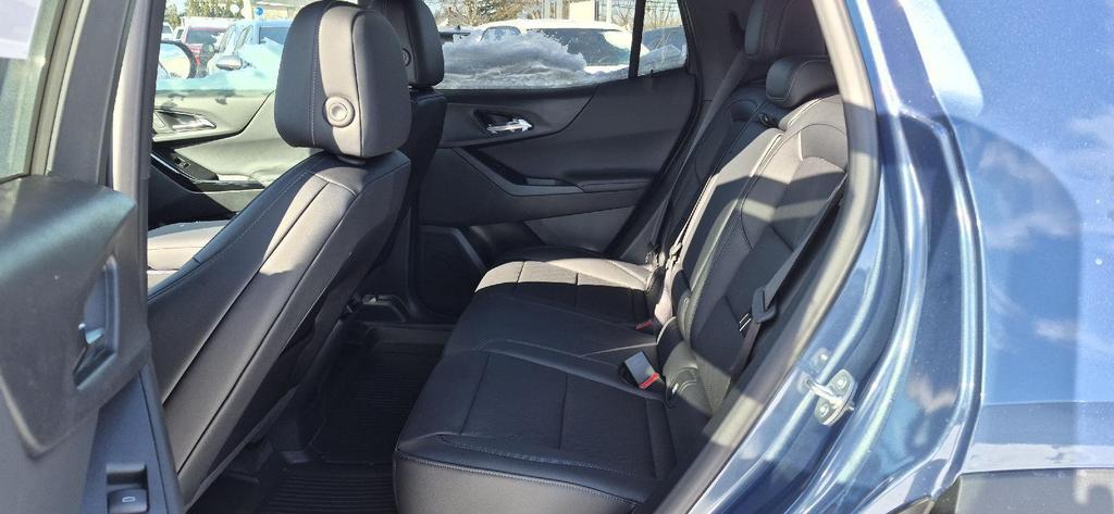 new 2026 Chevrolet Equinox car, priced at $31,572