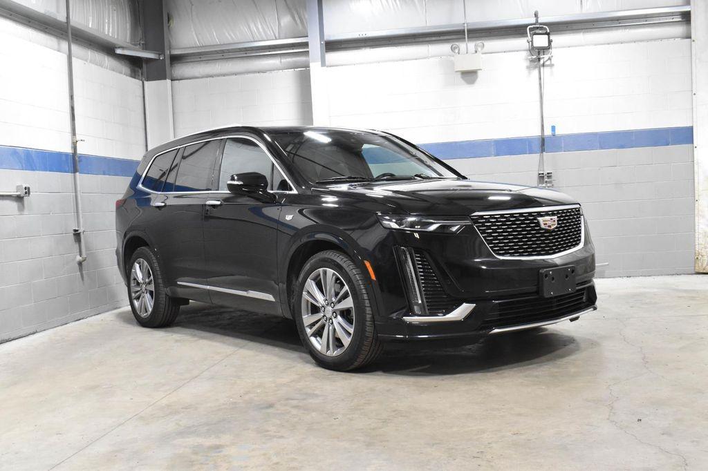 2024 Stellar Black Metallic Cadillac XT6