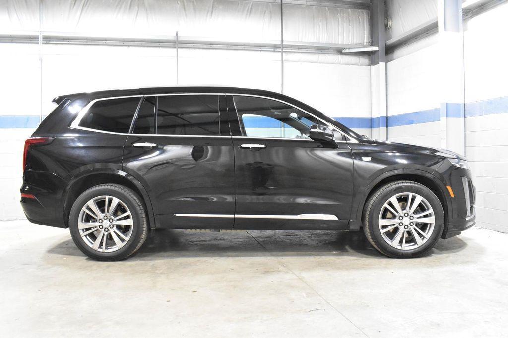 2024 Stellar Black Metallic Cadillac XT6