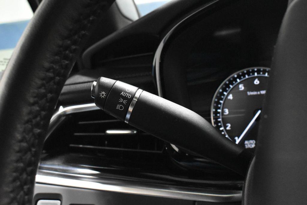 2024 Stellar Black Metallic Cadillac XT6