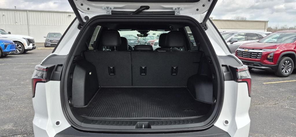 new 2026 Chevrolet Equinox car, priced at $31,572