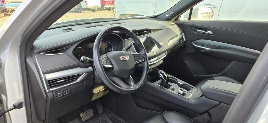 used 2020 Cadillac XT4 car, priced at $22,150