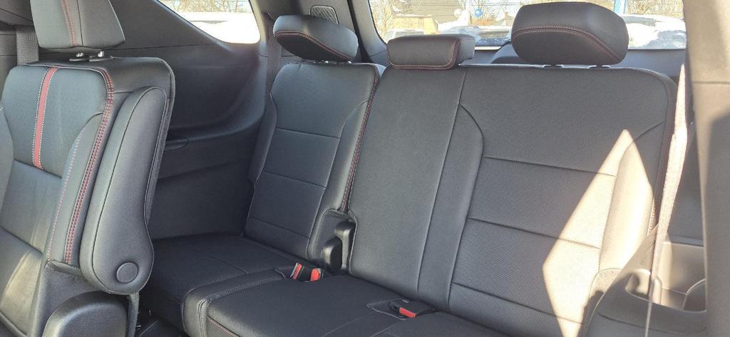 new 2026 Chevrolet Traverse car, priced at $55,563