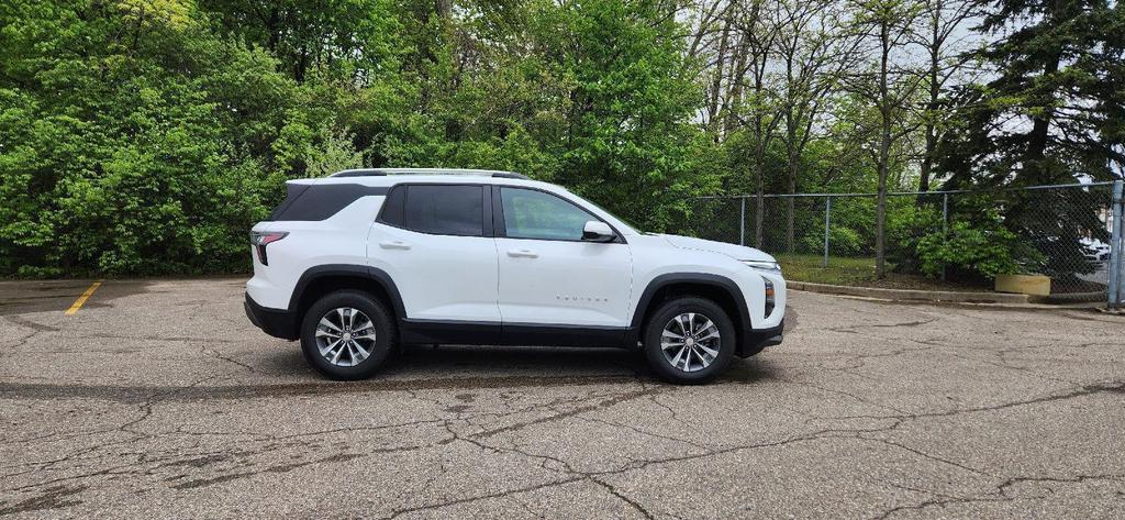 new 2025 Chevrolet Equinox car, priced at $31,856