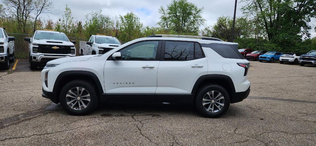 new 2025 Chevrolet Equinox car, priced at $31,856
