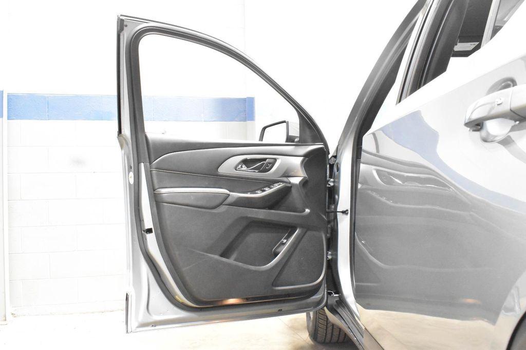 used 2023 Chevrolet Traverse car, priced at $27,360