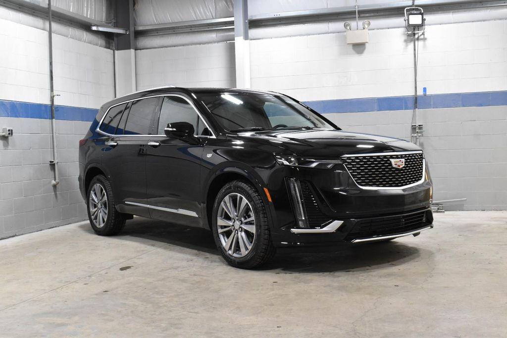 new 2025 Cadillac XT6 car, priced at $52,795