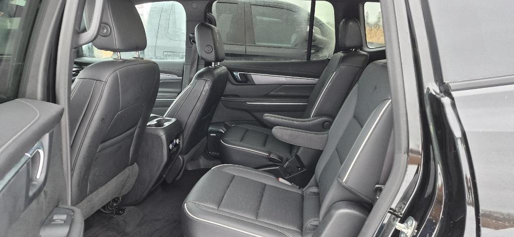 used 2025 Buick Enclave car, priced at $35,980