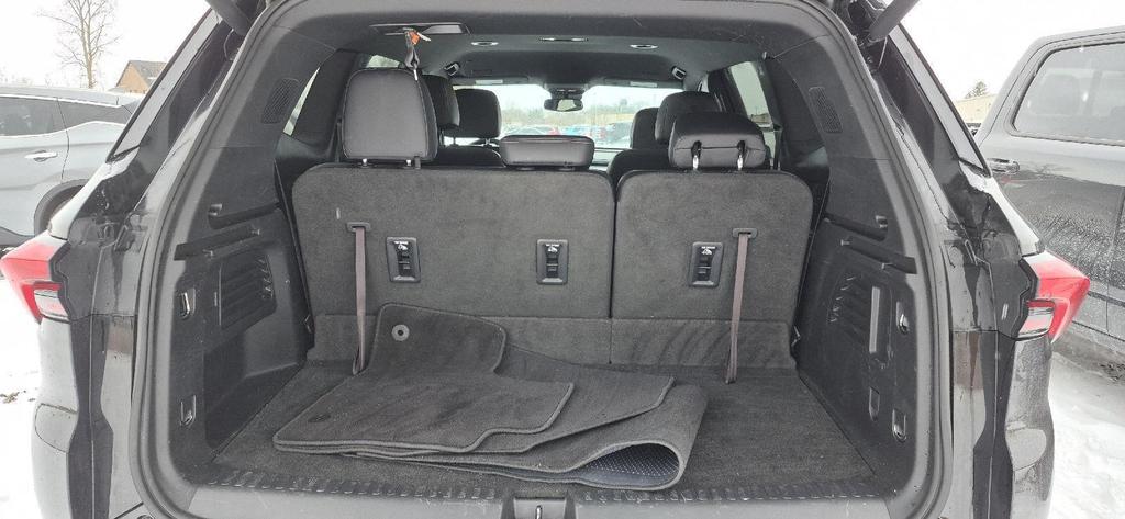 used 2025 Buick Enclave car, priced at $35,980